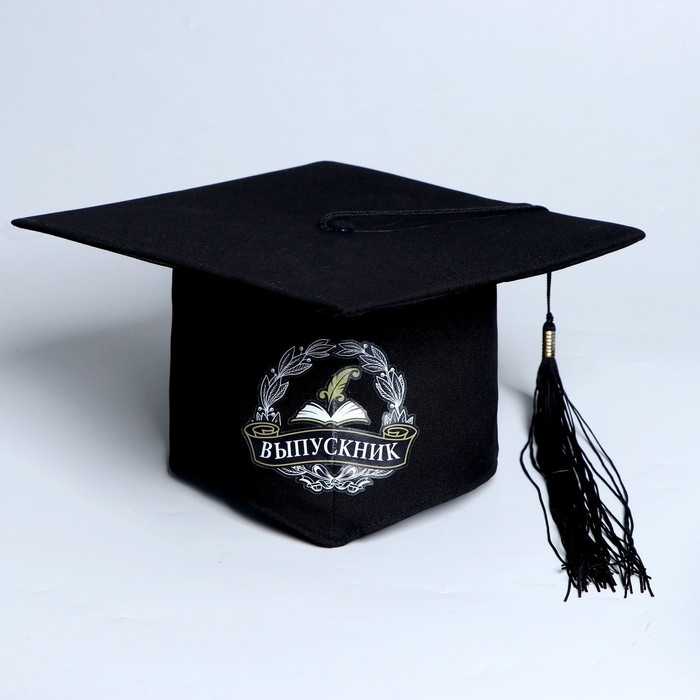 Шляпа выпускника &laquo;Выпускник&raquo;