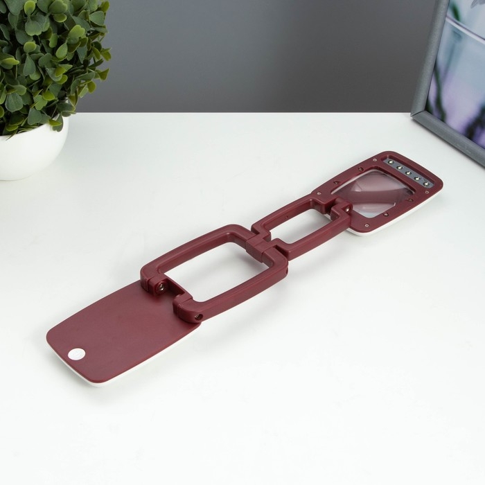 Настольная лампа с лупой 3х Настольная лампа с лупой 3х "Раскладушка" LED 5Вт 3000К 3хААА бордовый 9х6,5х25см RISALUX