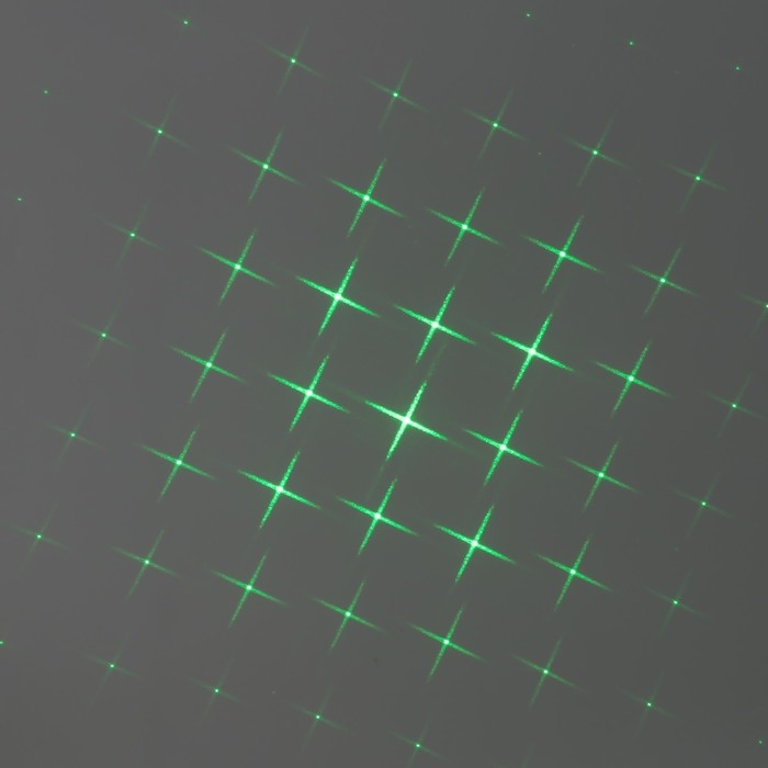 Указка лазерная 4 + 1 насадки от 2 х ААА 7,7х21 см Указка лазерная 4 + 1 насадки от 2 х ААА 7,7х21 см