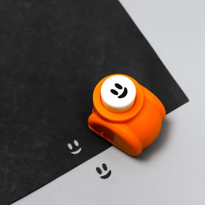 Набор фигурных дыроколов в сундуке 14 шт МИКС Набор фигурных дыроколов в сундуке 14 шт МИКС