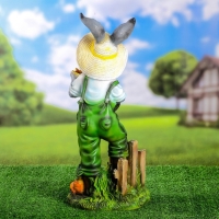 Садовая фигура "Заяц-фермер" 24x20x52,5см Садовая фигура "Заяц-фермер" 24x20x52,5см