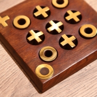 Игра настольная "Крестики-нолики" 12,5х12,5х1 см, дерево шишам Игра настольная "Крестики-нолики" 12,5х12,5х1 см, дерево шишам