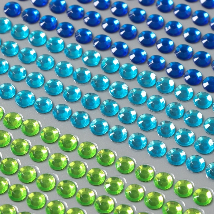 Наклейка пластик стразы Наклейка пластик стразы "Радуга 8 цветов" d=0,6 см 32х10,5 см