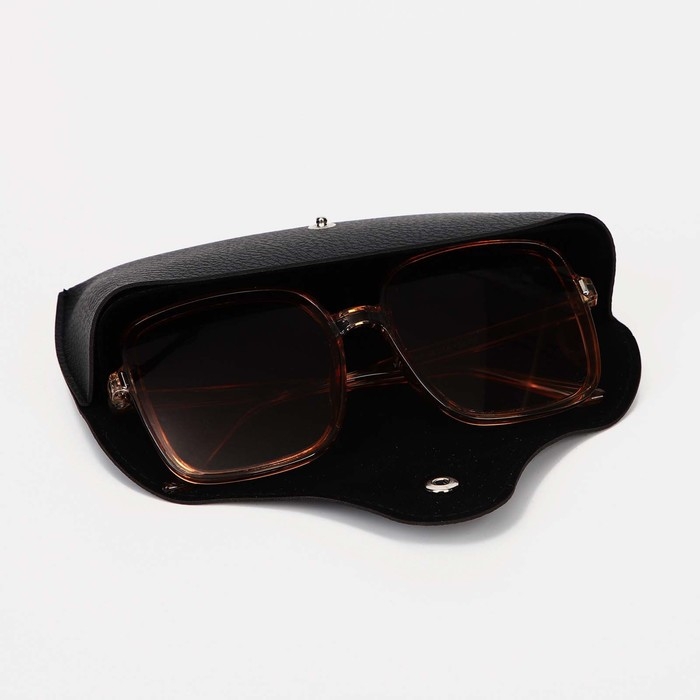 Чехол для очков на кнопке, длина 16 см, цвет чёрный Чехол для очков на кнопке, длина 16 см, цвет чёрный