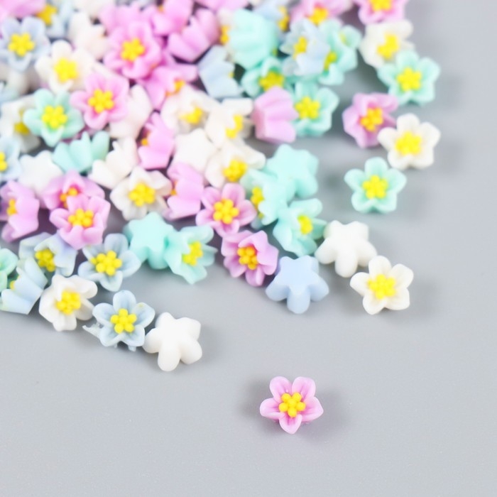 Декор для творчества пластик "Пятилистники" набор 100 шт 0,6х0,6 см