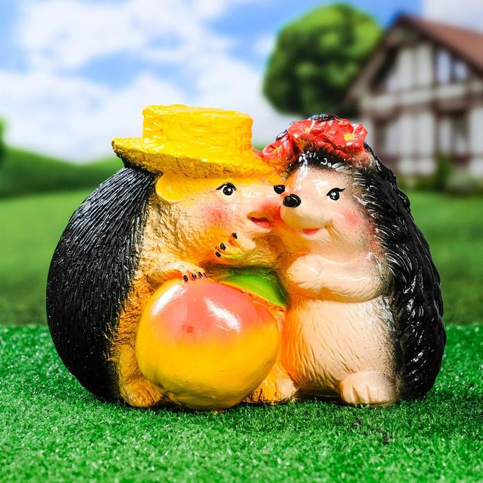 Садовая фигура "Ежики признание в любви" 29х22см