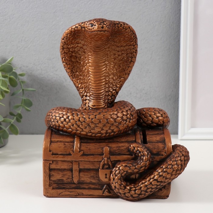 Копилка Копилка "КОБРА НА СУНДУКЕ " 20 х17 х 12 см.