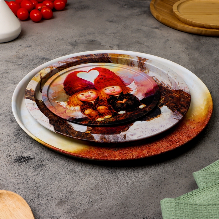 Набор подносов "Счастливая семейка", 3 шт, 20х0,4х0,32 см, 28х1,6х0,32 см, 33х2х0,32 см, мет 1032977