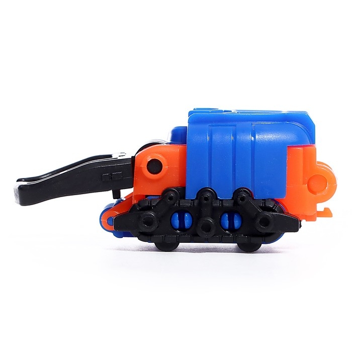 Набор роботов «Насекомые», 5 трансформеров, собираются в 1 робота Набор роботов «Насекомые», 5 трансформеров, собираются в 1 робота