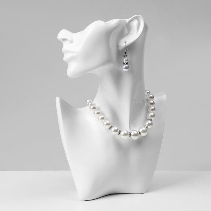 Бюст для украшений, пол-лица, отверстие под серьгу, 18&times;5&times;26 см, цвет белый