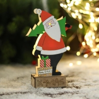 Фигурка новогодняя свет "Дед Мороз с ёлкой и подарками" 10х17 см Фигурка новогодняя свет "Дед Мороз с ёлкой и подарками" 10х17 см