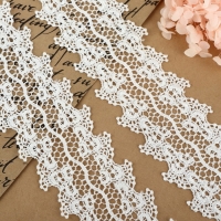 Кружево гипюровое, 60 мм &times; 6,8 &plusmn; 0,5 м, цвет белый