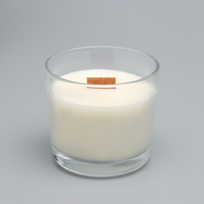 Свеча из соевого воска в стакане с деревянным фитилем Свеча из соевого воска в стакане с деревянным фитилем "Имбирное печенье", 65 гр