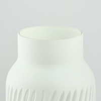 Ваза для цветов «Парадайз» из белого стекла 30×13×13 см Ваза для цветов «Парадайз» из белого стекла 30×13×13 см