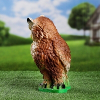 Садовая фигура "Филин на траве" 25см