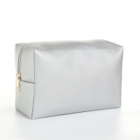 Косметичка на молнии, цвет серебряный Косметичка на молнии, цвет серебряный
