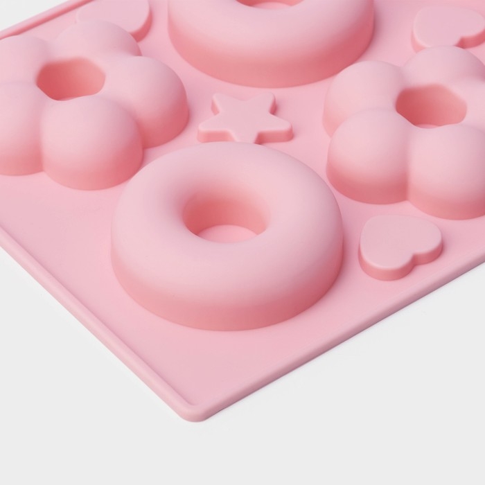 Форма для выпечки Доляна «Сладости. Пончик и Ромашка», силикон, 25,5×17,5 см, 6 ячеек, цвет МИКС Форма для выпечки Доляна «Сладости. Пончик и Ромашка», силикон, 25,5×17,5 см, 6 ячеек, цвет МИКС