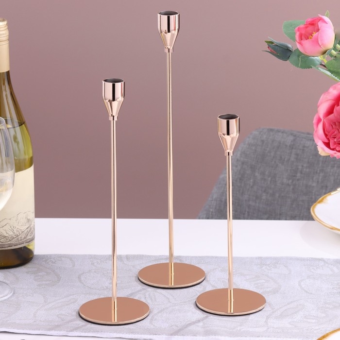 Набор из 3 подсвечников, металл, D=8 см H=24/29/34 см Набор из 3 подсвечников, металл, D=8 см H=24/29/34 см