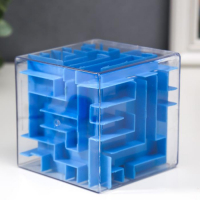 Копилка пластик лабиринт 9*9*9 см Копилка пластик лабиринт 9*9*9 см