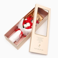 Букет мыльных красных и белых роз в коробке из 20 шт Букет мыльных красных и белых роз в коробке из 20 шт