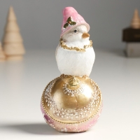 Сувенир полистоун "Воробышек в розовом колпаке на новогоднем шарике" 11,5х8,5х17,5 см