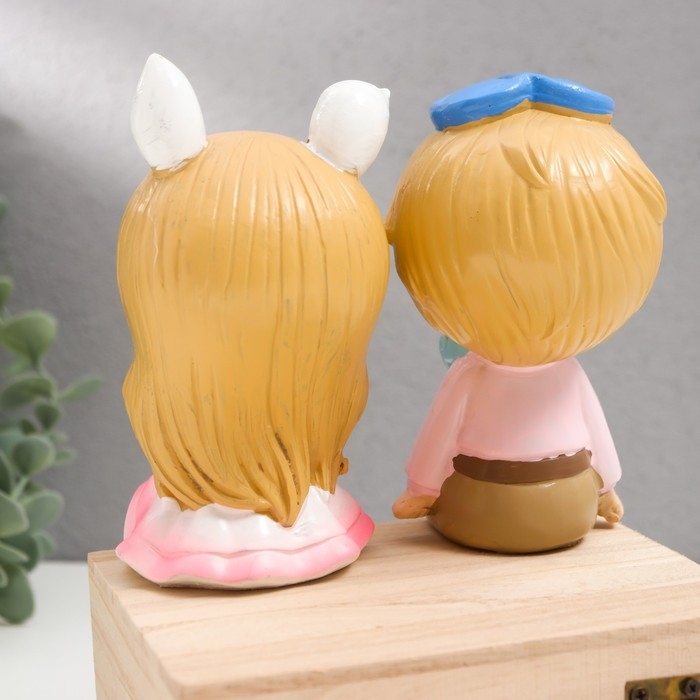 Сувенир полистоун Сувенир полистоун "Мальчки в кепке и девочка с бантом" дл. ножки, набор 2 шт 6х7х17 см