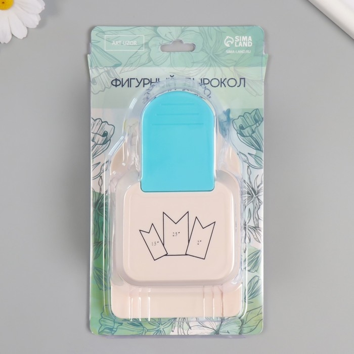 Дырокол фигурный 3в1 рисунок 3,8/5/6,3 см Дырокол фигурный 3в1 рисунок 3,8/5/6,3 см "Флажок" 9х14,9х6,3 см