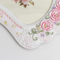 Фоторамка полистоун 10х15 см "Розы. Кружевная вышивка" стразы 23х16,5 см