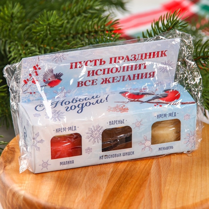 Набор &laquo;Счастливый новый год&raquo;: 2 крем-меда и варенье с шишками по 30 г.