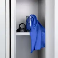 Охлаждающее полотенце Frio Mio в бутылке, синее Охлаждающее полотенце Frio Mio в бутылке, синее