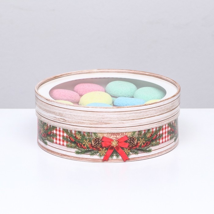 Новый год. Коробка подарочная новогодняя для макарун тубус с окном "Пушистого Нового года" 21 х 21 х 7 см.