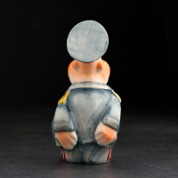 Набор фарфоровый: штоф &laquo;Генерал&raquo;, 0.5 л + 3 рюмки, гильза