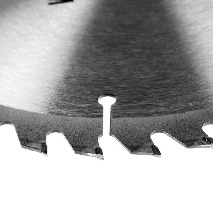 Диск пильный по дереву ЛОМ, стандартный рез, 200 х 22 мм, 40 зубьев Диск пильный по дереву ЛОМ, стандартный рез, 200 х 22 мм, 40 зубьев