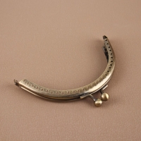 Фермуар пришивной &laquo;Полукруг&raquo;, 10 &times; 6,5 см, цвет бронзовый