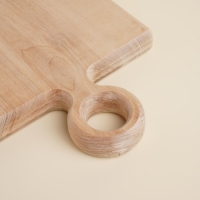 Доска разделочная из цельного массива берёзы Sima-Land Home, 35×16×2,2 см Доска разделочная из цельного массива берёзы Sima-Land Home, 35×16×2,2 см