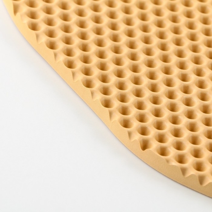 Коврик под миску и лоток &laquo;Рыбка&raquo;, бежевый, 42х32 см