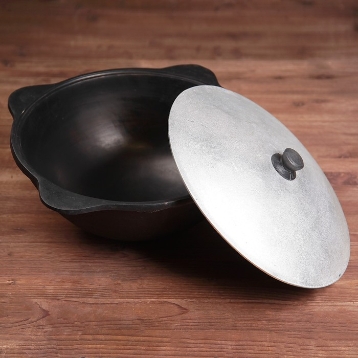 Казан чугунный, 10 л, плоское дно, алюминиевая крышка Казан чугунный, 10 л, плоское дно, алюминиевая крышка