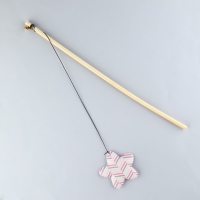 Дразнилка с игрушкой и шуршалкой &laquo;Звезда&raquo;, 8 см