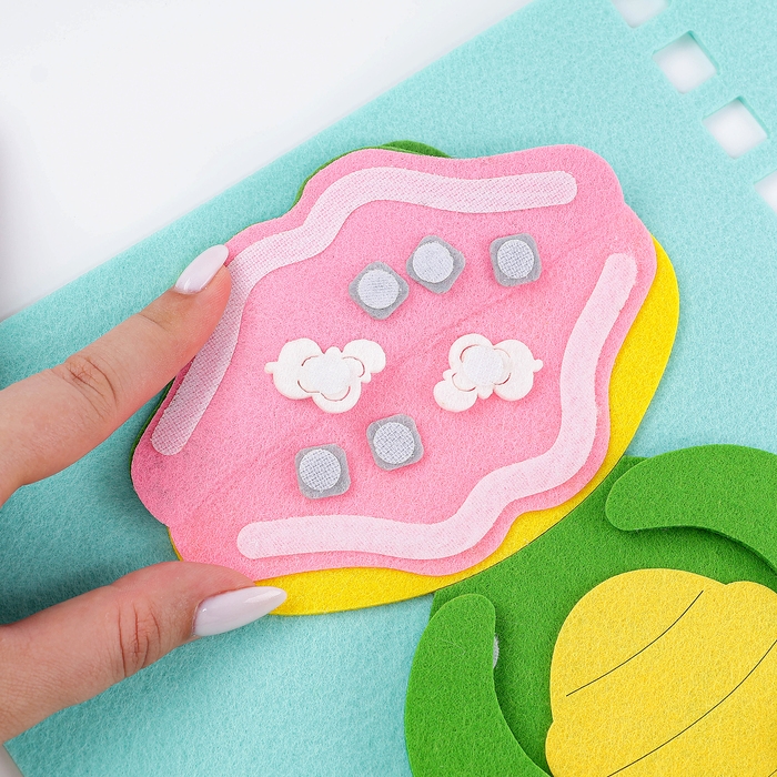 Развивающая книжка &laquo;Лечим зубки&raquo;