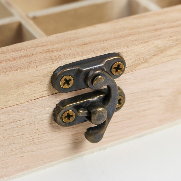 Шкатулка дер. под роспись Шкатулка дер. под роспись "Прямоугольная со стеклянной вставкой" 12 отделений 3,5х19х15 см