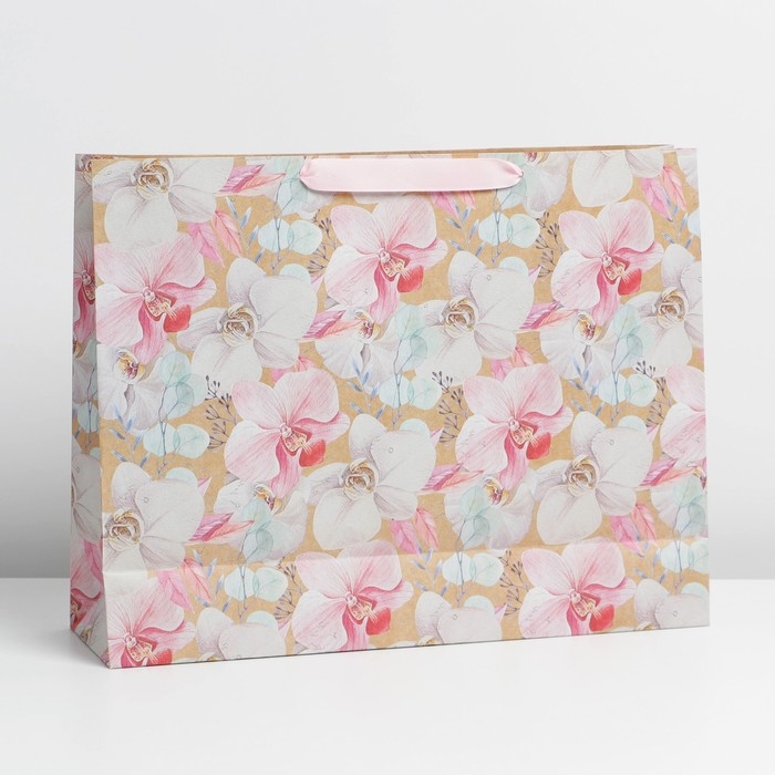 Пакет подарочный крафтовый горизонтальный, упаковка, &laquo;Прекрасной&raquo;, L 40 х 31 х 11,5 см