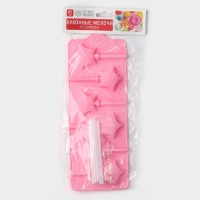 Форма для леденцов Доляна «Звездочёт», силикон, 9,5×24×1 см, 6 ячеек (4,2×3,8 см), с палочками, цвет МИКС Форма для леденцов Доляна «Звездочёт», силикон, 9,5×24×1 см, 6 ячеек (4,2×3,8 см), с палочками, цвет МИКС