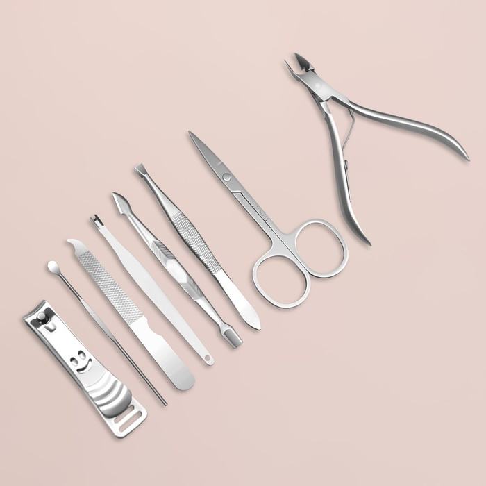 Набор маникюрный «Рептилия», 8 предметов, в футляре, цвет коричневый Набор маникюрный «Рептилия», 8 предметов, в футляре, цвет коричневый