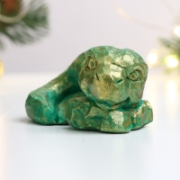 Новый год. Символ 2025. Фигура "Змееныш" зеленый с позолотой, 8х4х3см