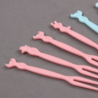 Шпажки «Зверюшки», набор 12 шт., 9 см, цвет МИКС Шпажки «Зверюшки», набор 12 шт., 9 см, цвет МИКС