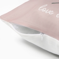 Подушка Этель "Love everywhere" 40х40 см, велюр, 100% п/э Подушка Этель "Love everywhere" 40х40 см, велюр, 100% п/э