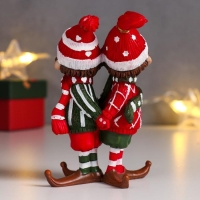 Сувенир полистоун "Помощники Деда Мороза - эльфики" 10,5х5,5х6,5 см Сувенир полистоун "Помощники Деда Мороза - эльфики" 10,5х5,5х6,5 см