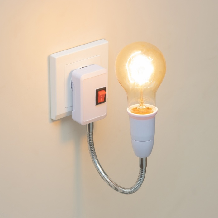 Бра в розетку Бра в розетку "Синди" 1х15Вт Е27 белый 4,2х35х31,5 см