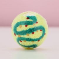 Бомбочка для ванны «Новогодняя ель», 130 г, аромат яблока, Новый Год Бомбочка для ванны «Новогодняя ель», 130 г, аромат яблока, Новый Год