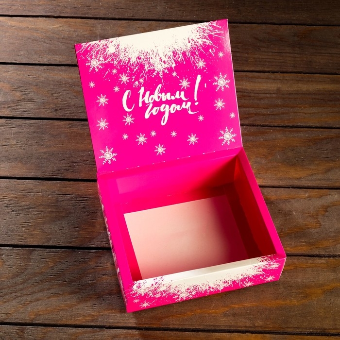 Новый год. Подарочная коробка "Черный кот",18,5 х 16 х 5,8 см